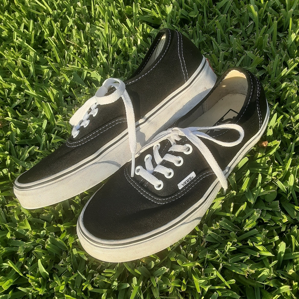 Vans😎The Authentic